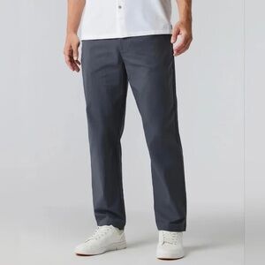 Vuori Men's Cascade Crinkle Pant Relaxed 33 in Charcoal